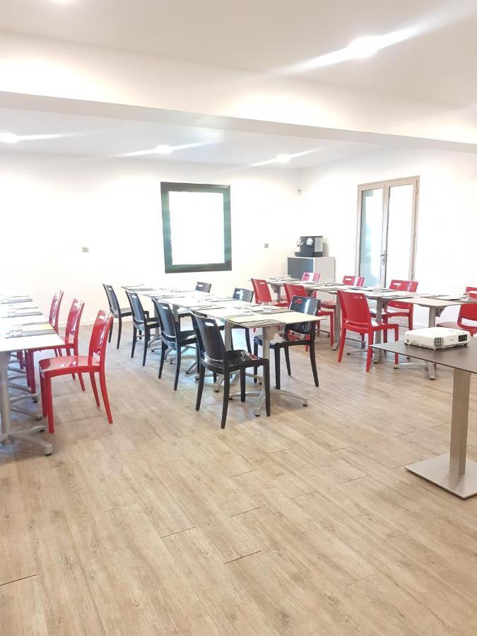 L'etape- Bouc Bel Air - Gardanne- plan de campagne Hotel Buitenkant foto
