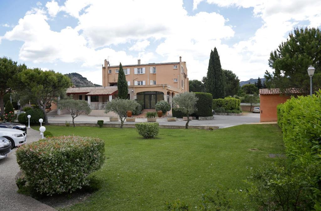 L'etape- Bouc Bel Air - Gardanne- plan de campagne Hotel Kamer foto