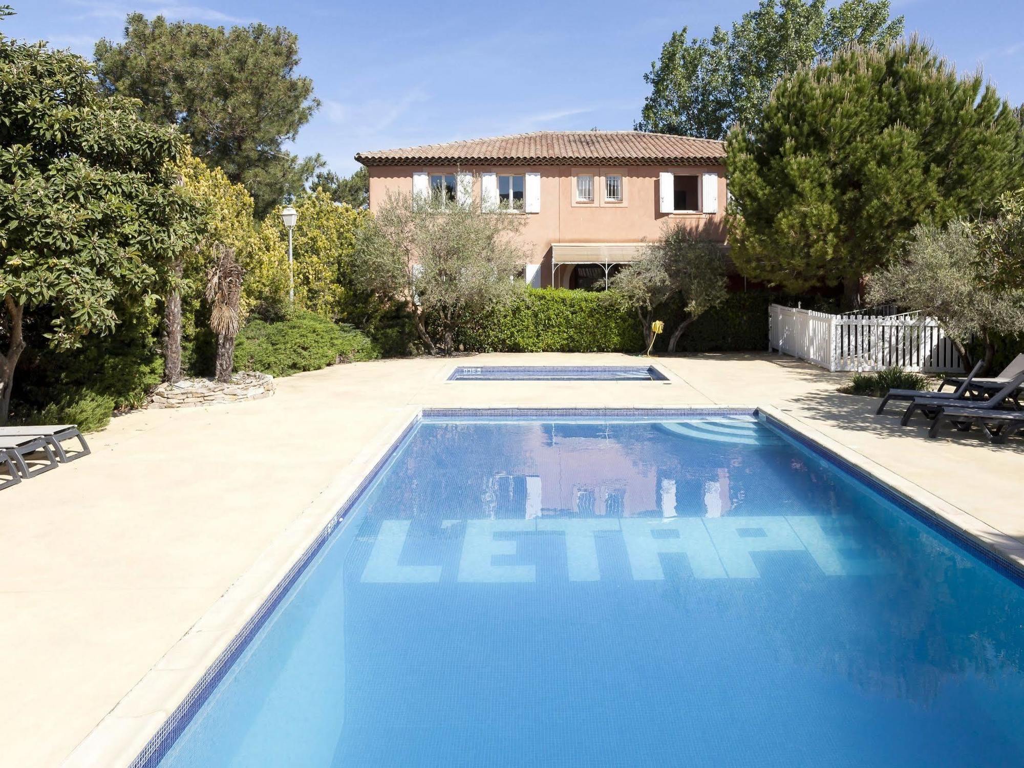 L'etape- Bouc Bel Air - Gardanne- plan de campagne Hotel Buitenkant foto
