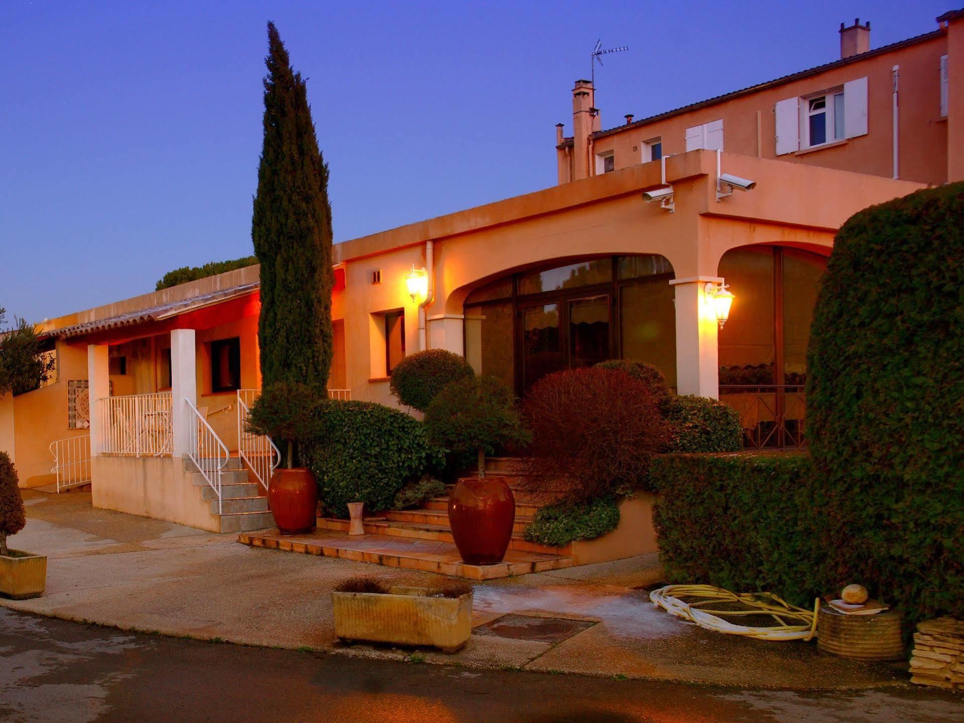 L'etape- Bouc Bel Air - Gardanne- plan de campagne Hotel Buitenkant foto